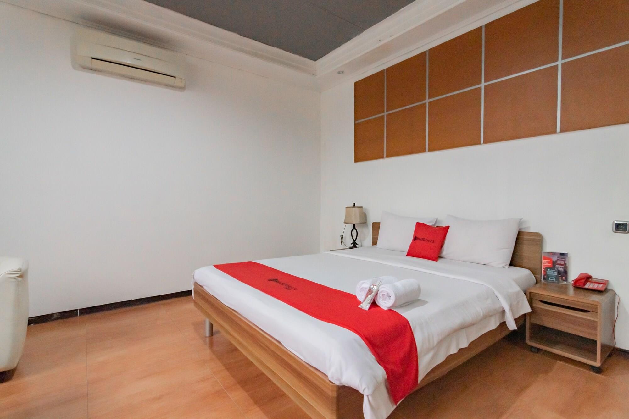 Reddoorz Plus @ Sukamulya Pasteur 2 Bandung Esterno foto